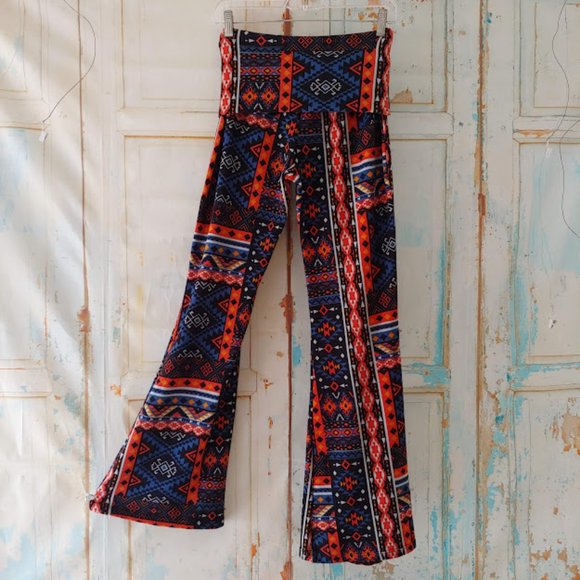 Eye Candy stretch fold over waist soft med weight flare leg pant/S/multi color - Picture 6 of 7